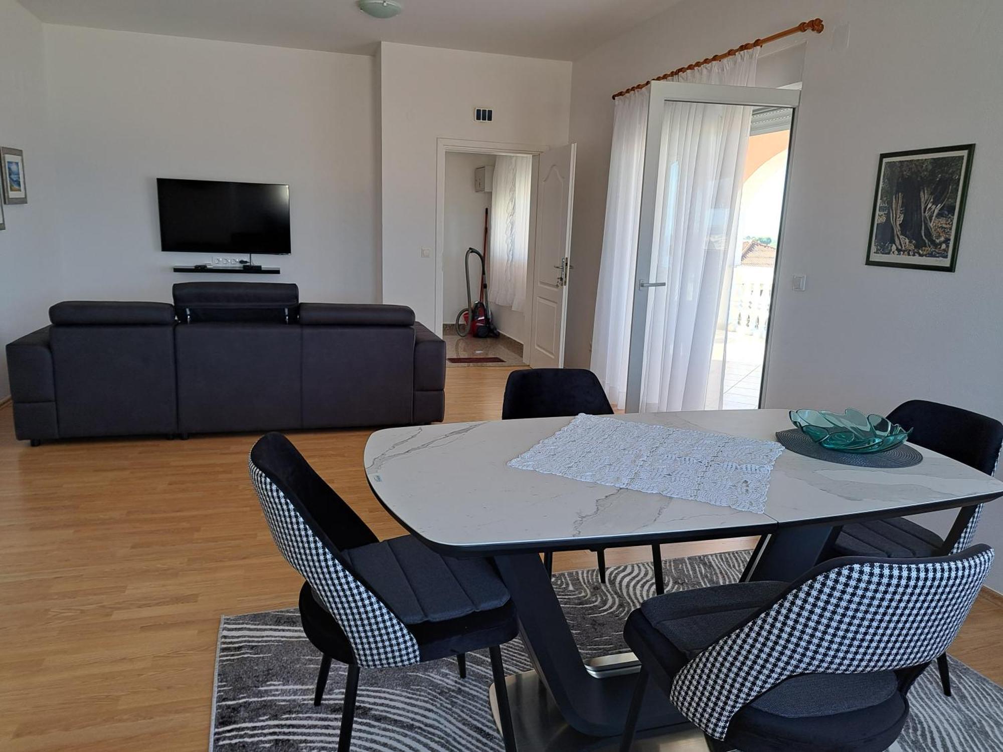 Apartments Pink House بوفليانا المظهر الخارجي الصورة